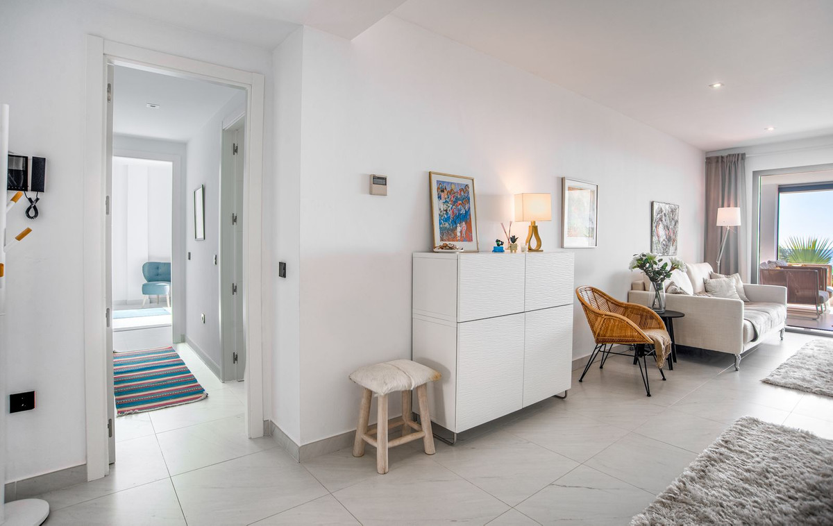 2 Bed Apartment for sale in Estepona Costa Del Sol, Málaga, Spain