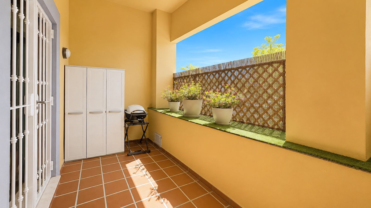 2 Bed Apartment for sale in San Pedro De Alcántara Costa Del Sol, Málaga, Spain
