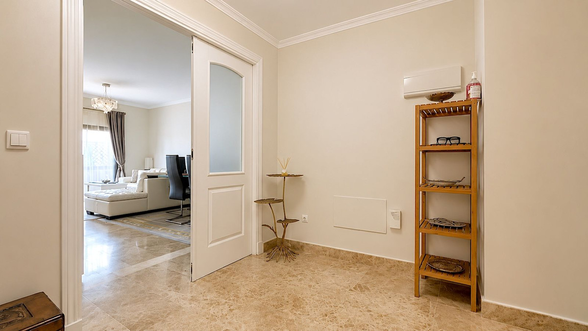 2 Bed Apartment for sale in San Pedro De Alcántara Costa Del Sol, Málaga, Spain