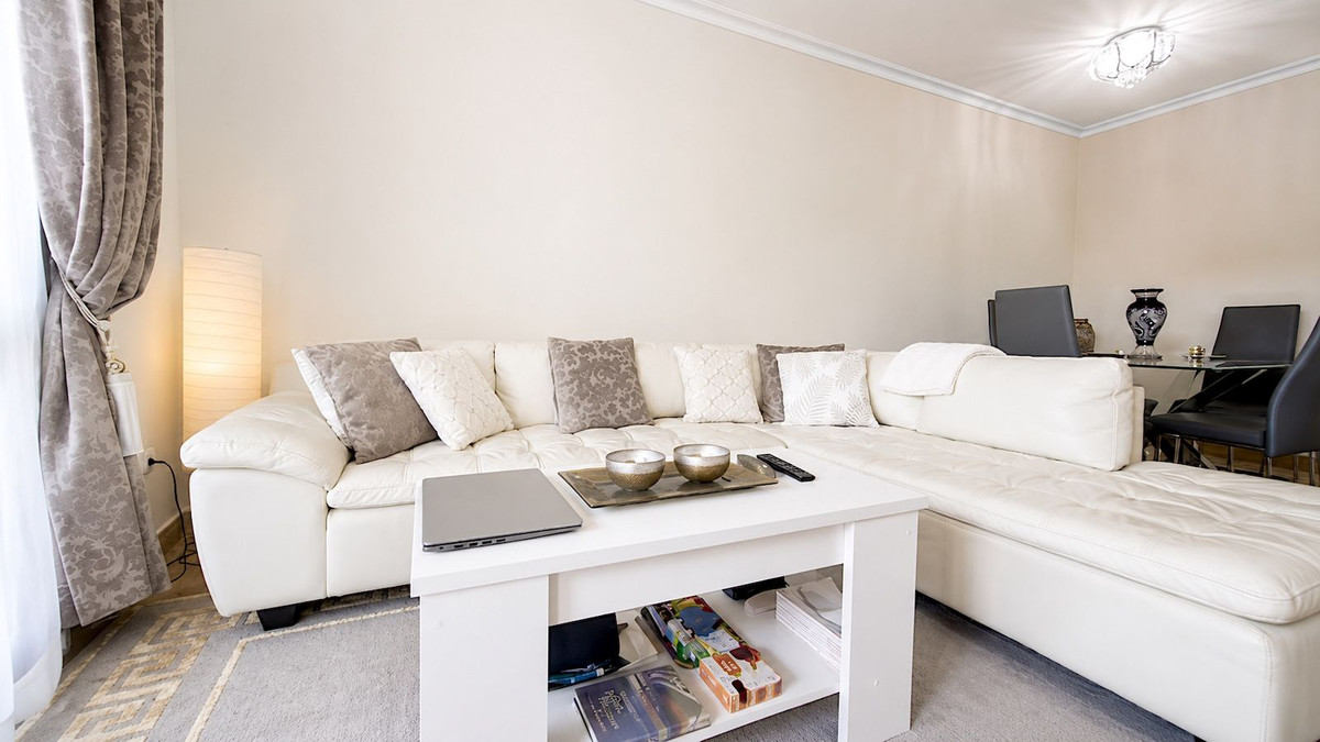 2 Bed Apartment for sale in San Pedro De Alcántara Costa Del Sol, Málaga, Spain
