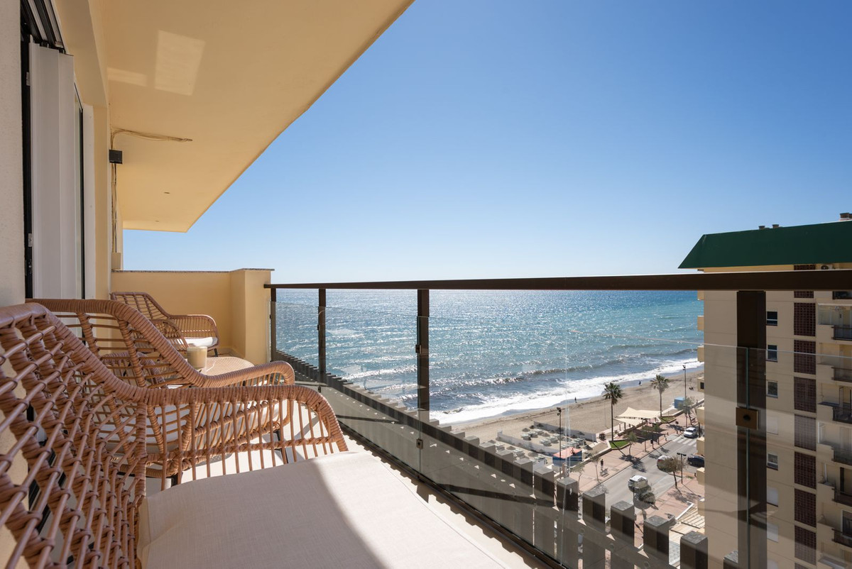 2 Bed Apartment for sale in Fuengirola Costa Del Sol, Málaga, Spain