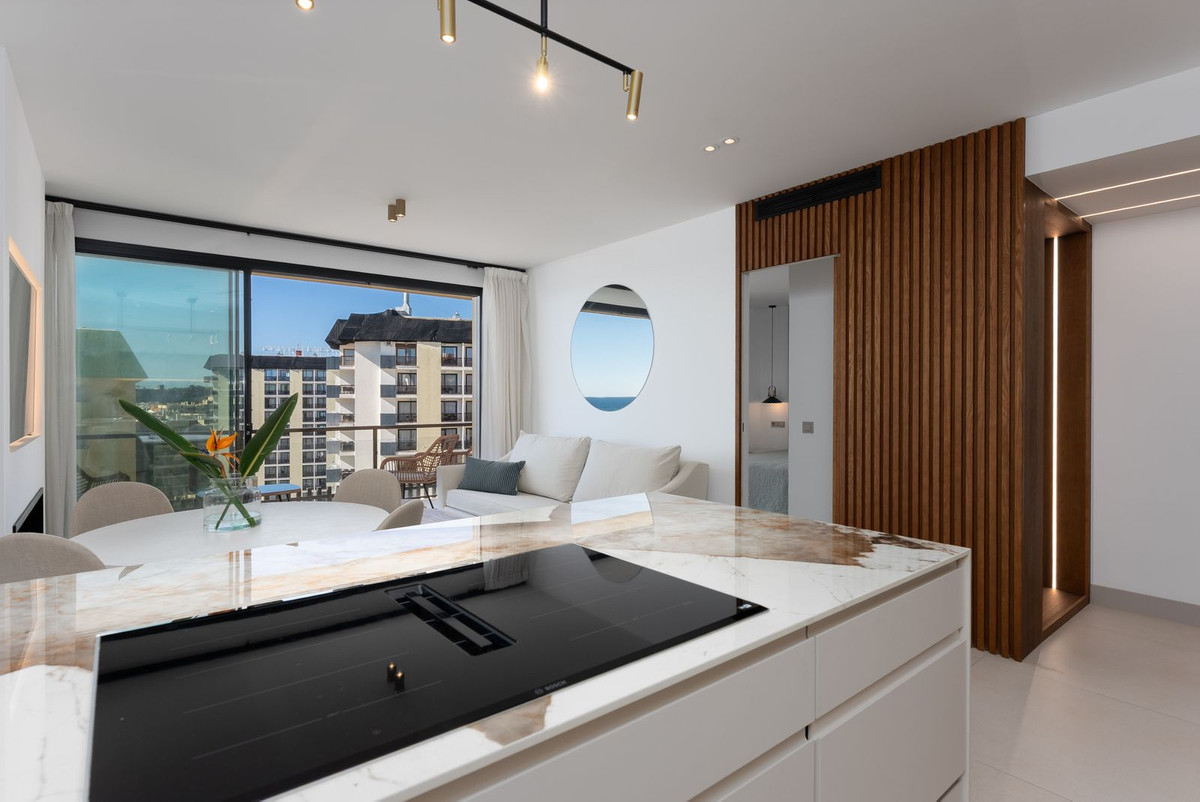 2 Bed Apartment for sale in Fuengirola Costa Del Sol, Málaga, Spain