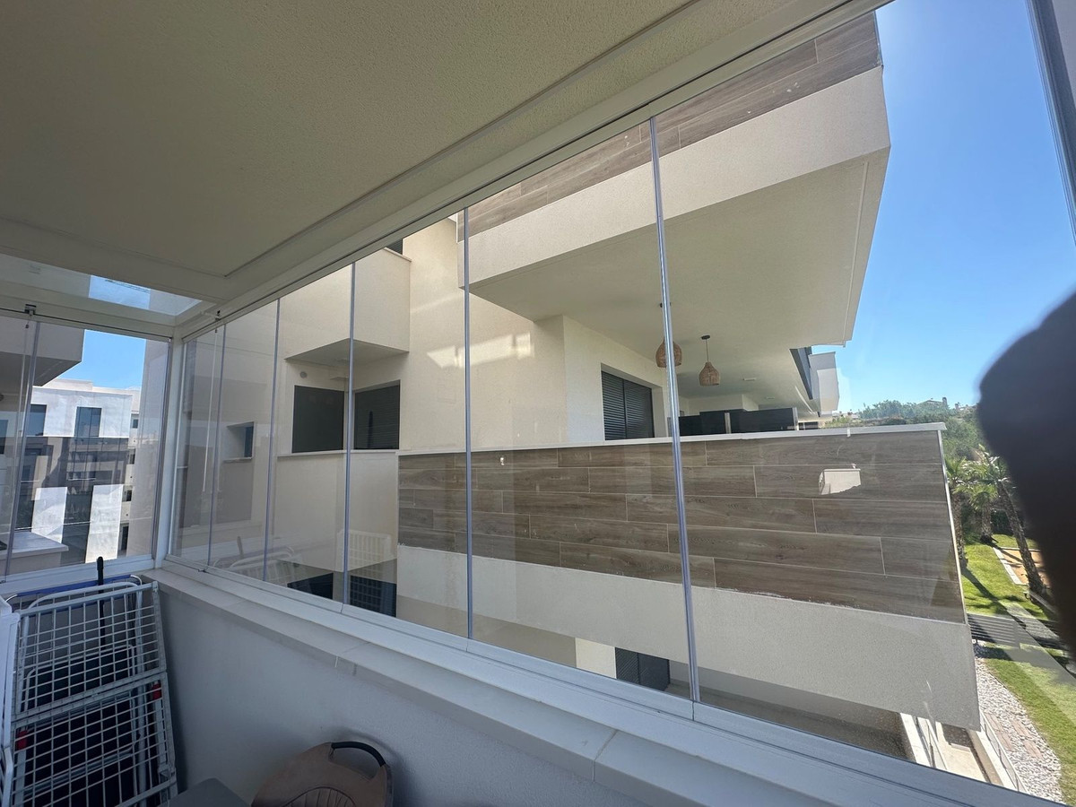 Se vende Apartamento Planta Media de 2 dormitorios en Costa Blanca, Alicante, España
