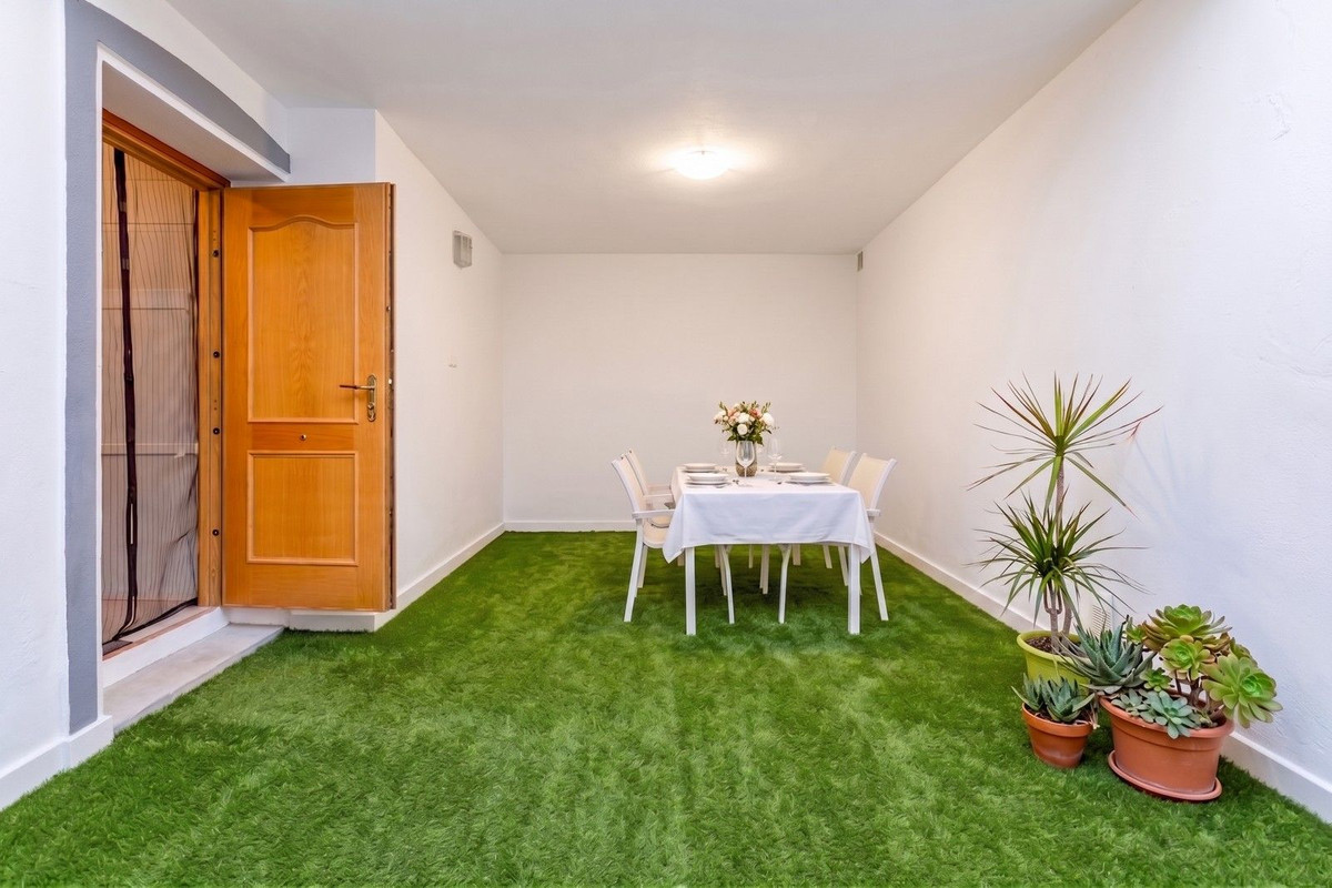 3 Bed Townhouse for sale in Coín Costa Del Sol, Málaga, Spain