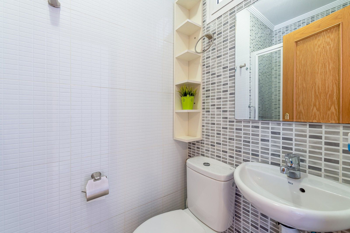 3 Bed Townhouse for sale in Coín Costa Del Sol, Málaga, Spain