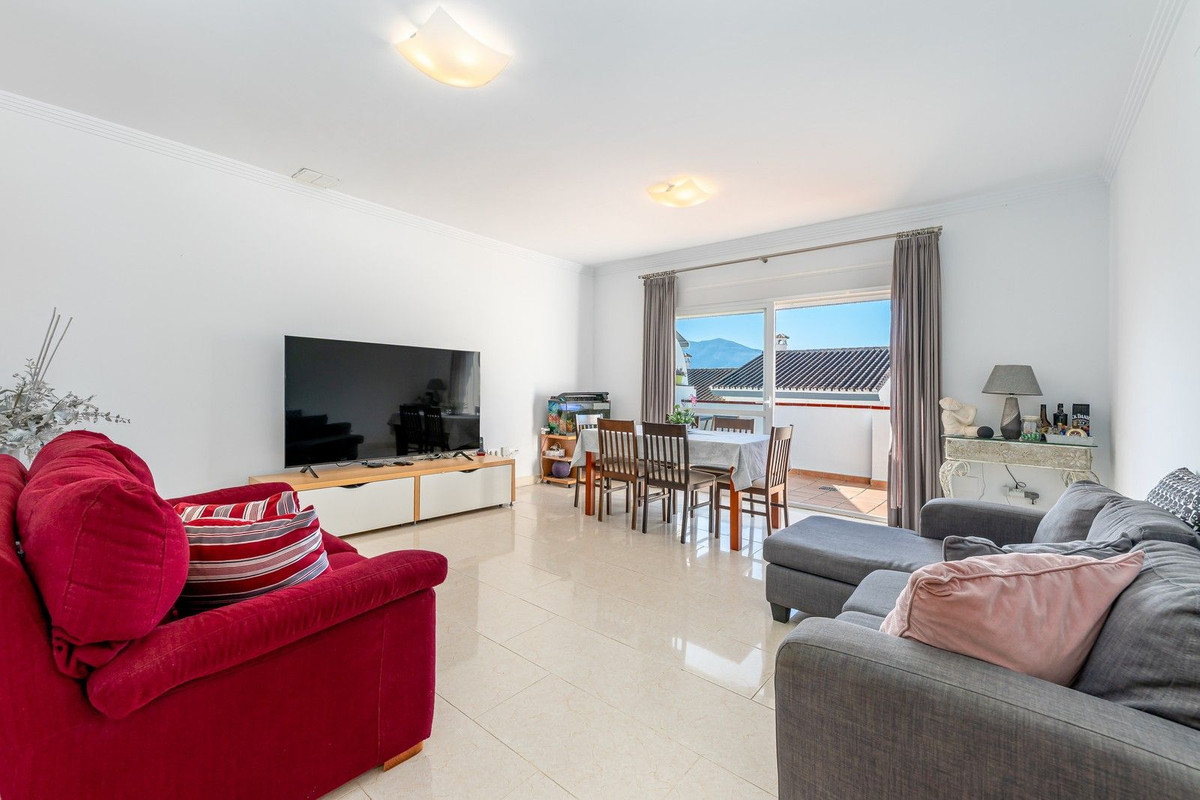3 Bed Townhouse for sale in Coín Costa Del Sol, Málaga, Spain