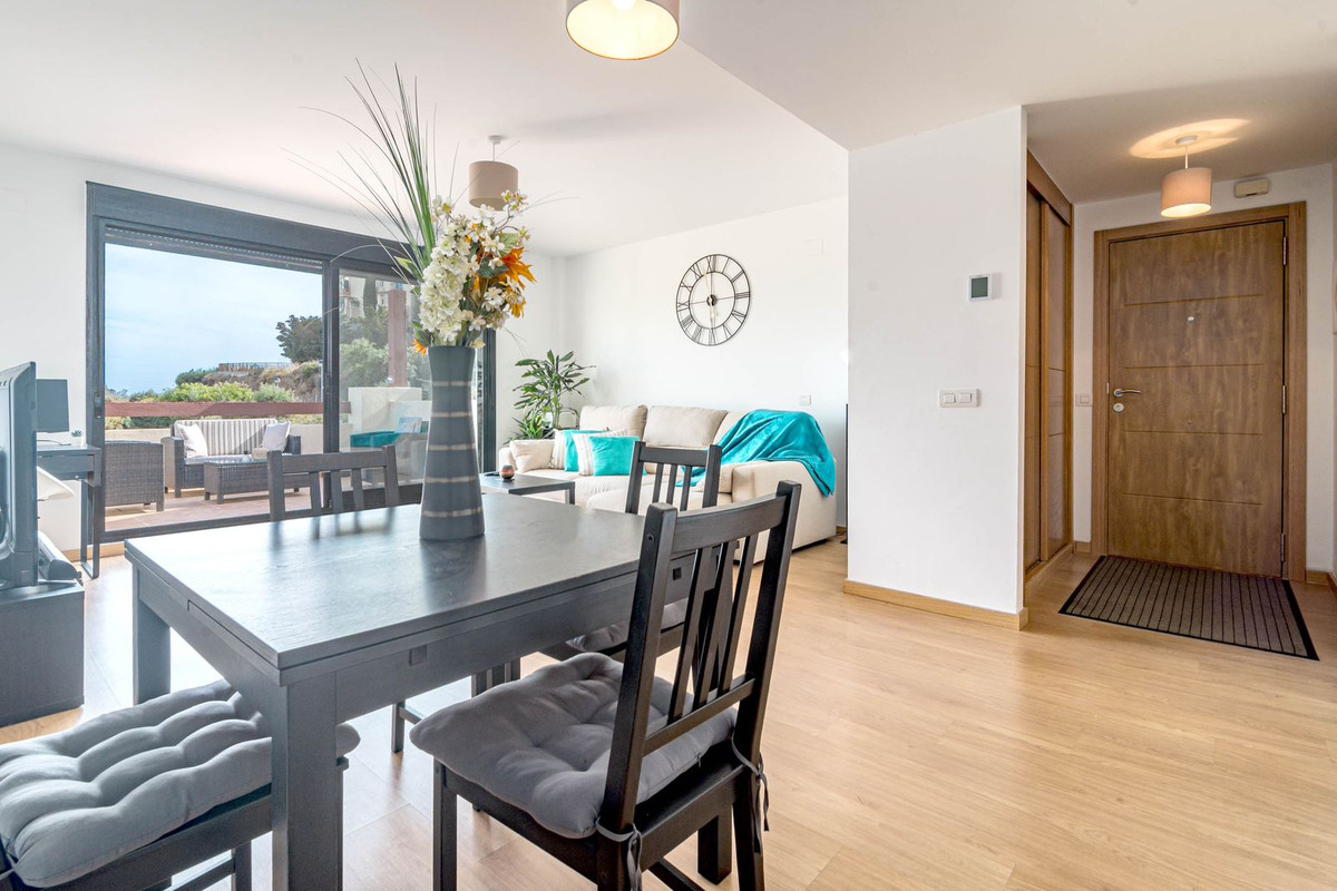 2 Bed Apartment for sale in Selwo Costa Del Sol, Málaga, Spain