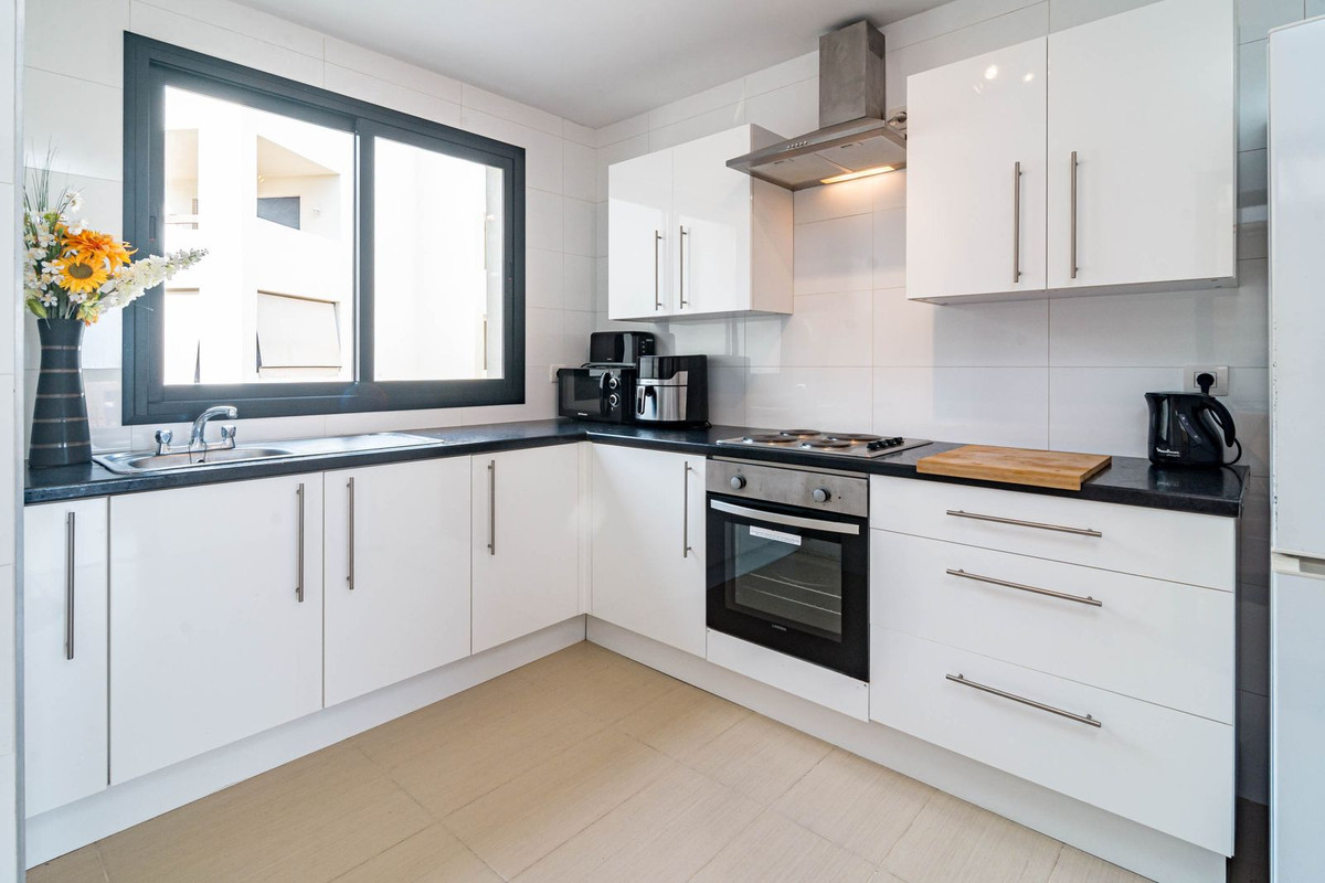 2 Bed Apartment for sale in Selwo Costa Del Sol, Málaga, Spain