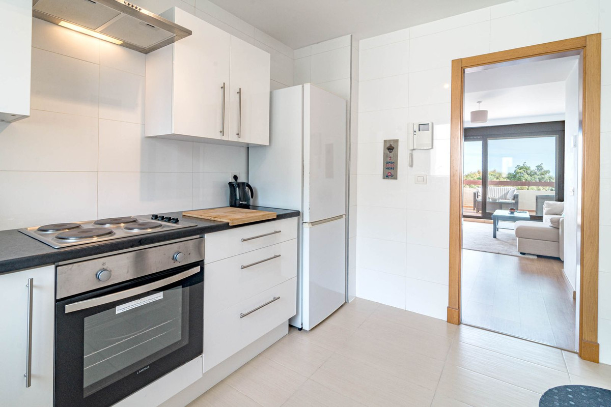 2 Bed Apartment for sale in Selwo Costa Del Sol, Málaga, Spain