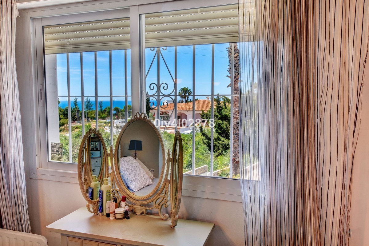 Se vende Villa - Chalet de 5 dormitorios en Costa Del Sol, Málaga, España
