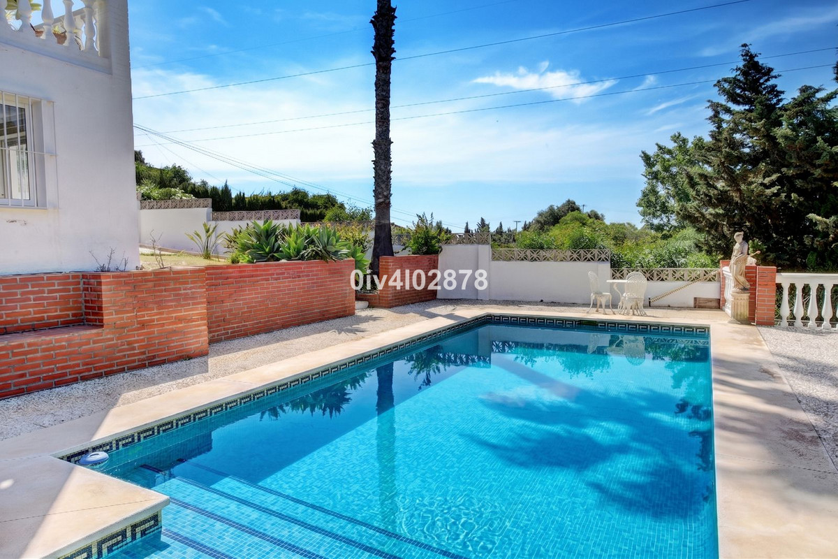 Se vende Villa - Chalet de 5 dormitorios en Costa Del Sol, Málaga, España