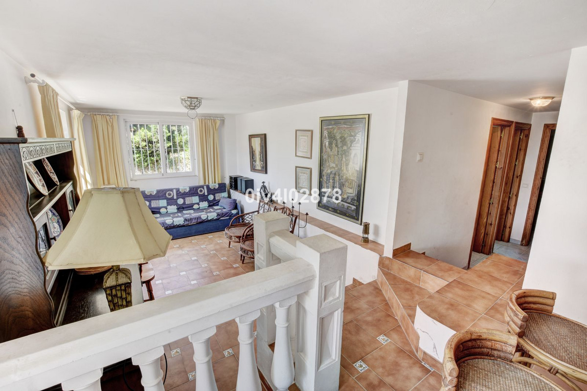Se vende Villa - Chalet de 5 dormitorios en Costa Del Sol, Málaga, España
