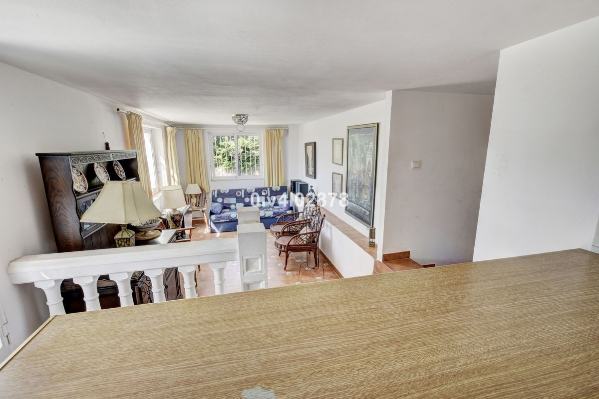 Se vende Villa - Chalet de 5 dormitorios en Costa Del Sol, Málaga, España