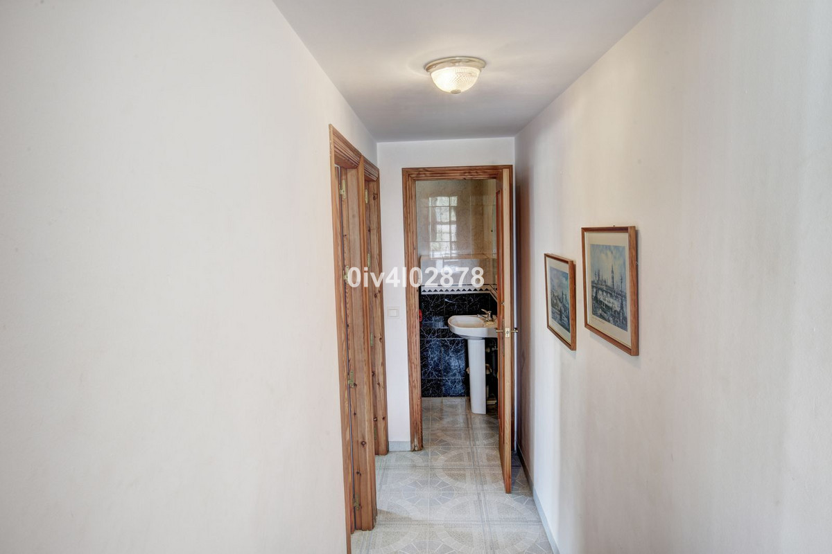Se vende Villa - Chalet de 5 dormitorios en Costa Del Sol, Málaga, España