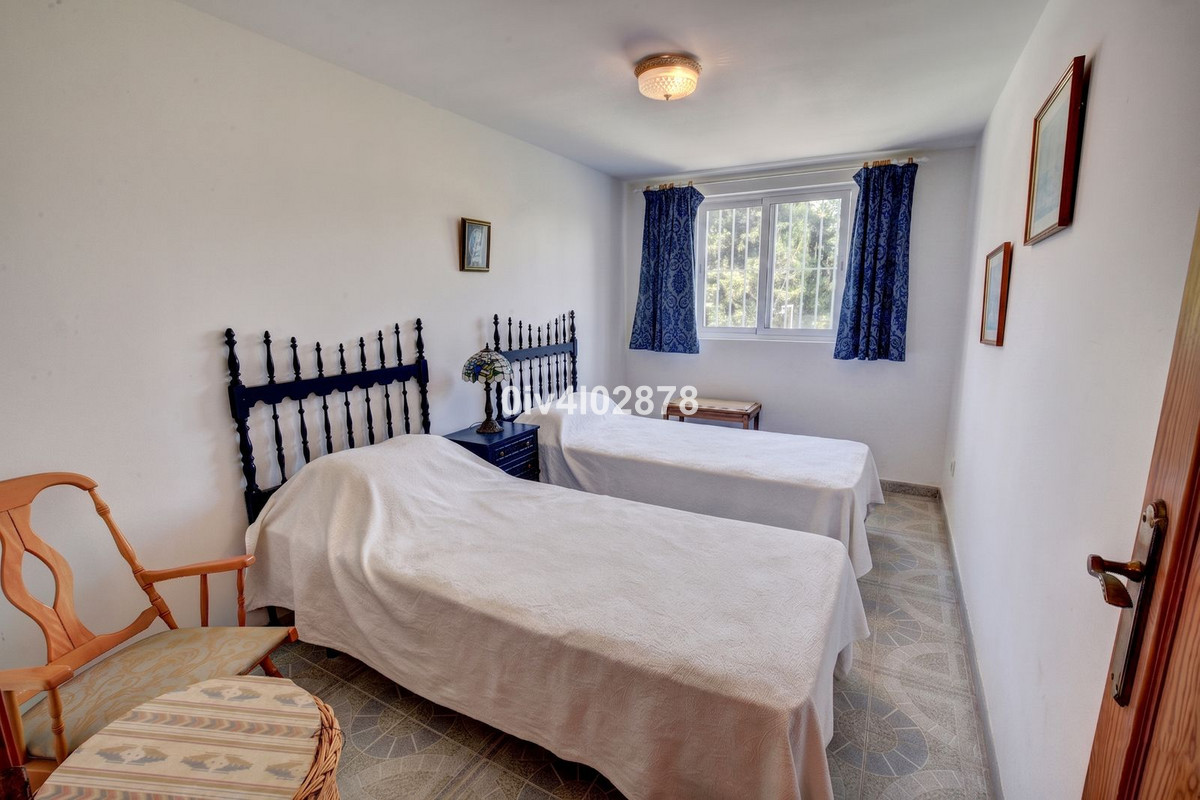 Se vende Villa - Chalet de 5 dormitorios en Costa Del Sol, Málaga, España