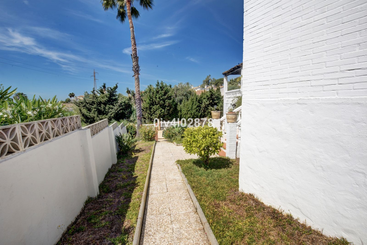 Se vende Villa - Chalet de 5 dormitorios en Costa Del Sol, Málaga, España
