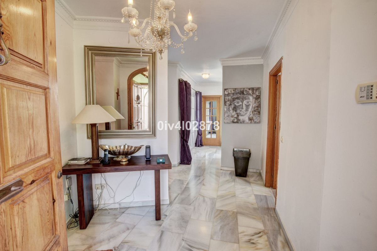 Se vende Villa - Chalet de 5 dormitorios en Costa Del Sol, Málaga, España