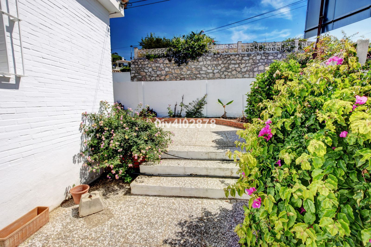 Se vende Villa - Chalet de 5 dormitorios en Costa Del Sol, Málaga, España