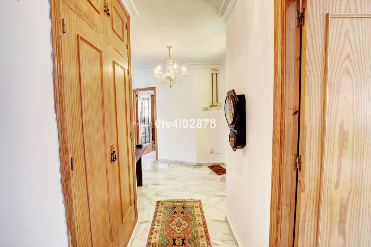 Se vende Villa - Chalet de 5 dormitorios en Costa Del Sol, Málaga, España
