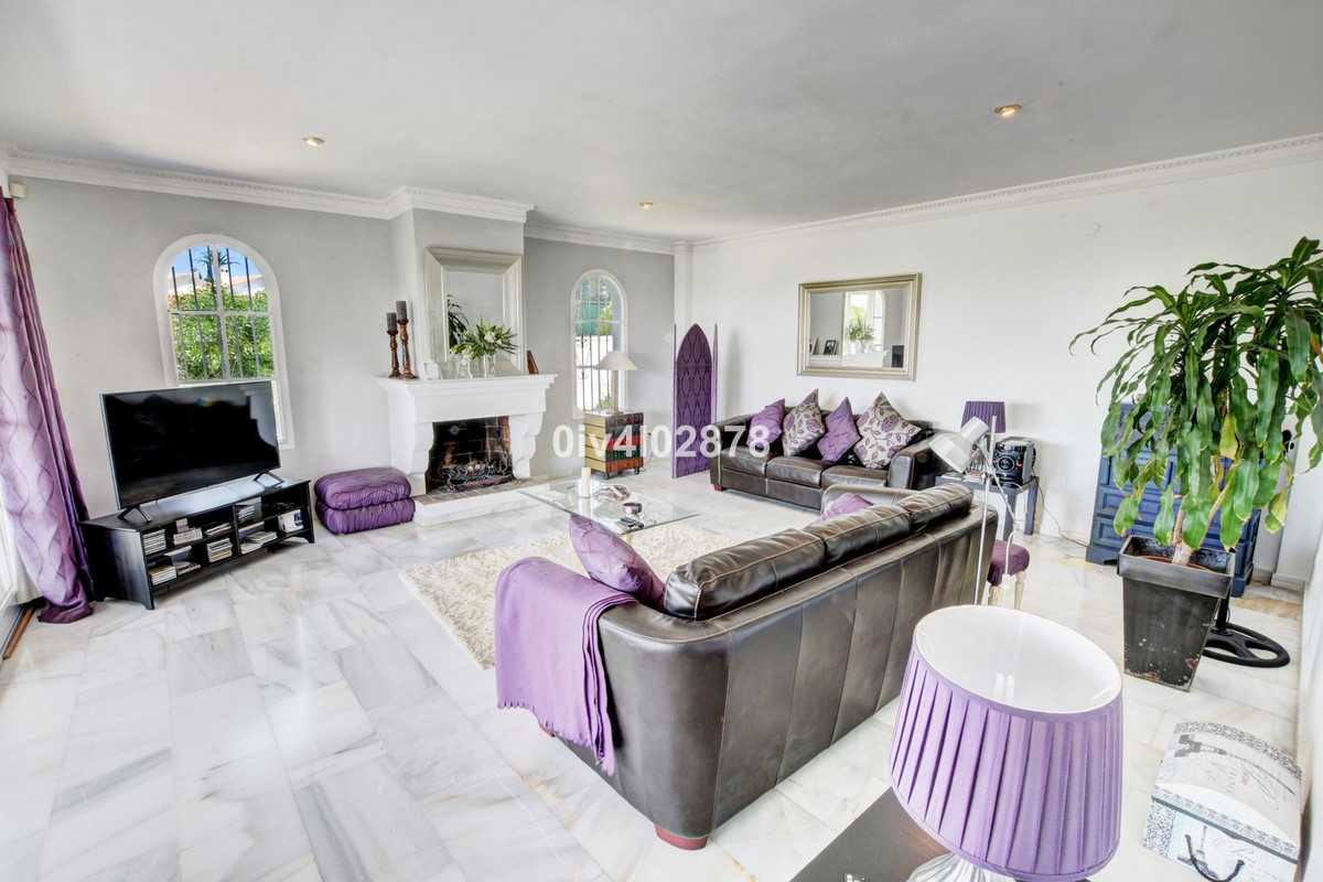 Se vende Villa - Chalet de 5 dormitorios en Costa Del Sol, Málaga, España