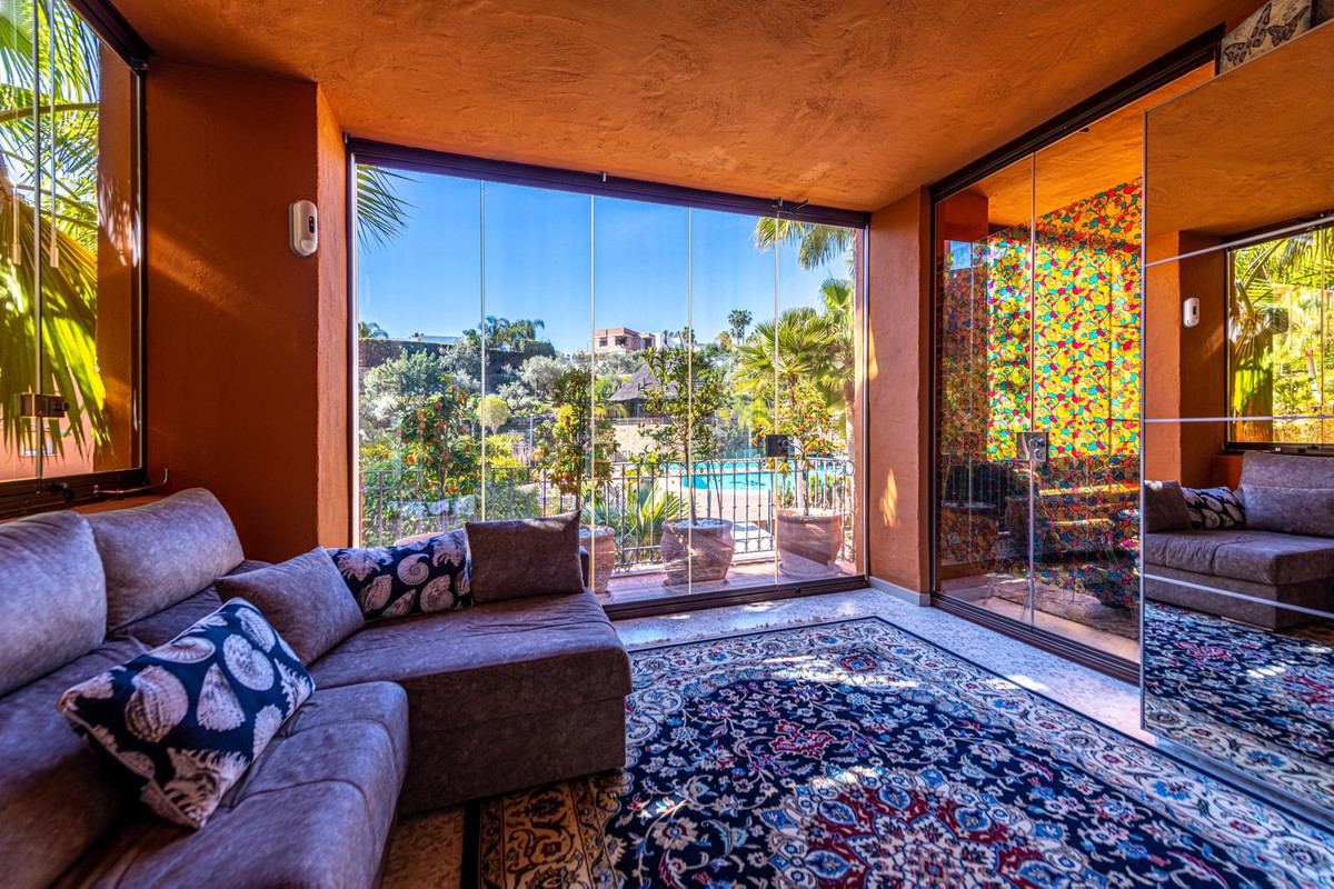 2 Bed Apartment for sale in Nueva Andalucía Costa Del Sol, Málaga, Spain
