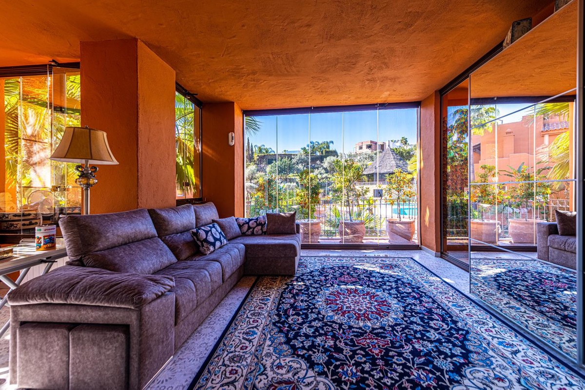 2 Bed Apartment for sale in Nueva Andalucía Costa Del Sol, Málaga, Spain