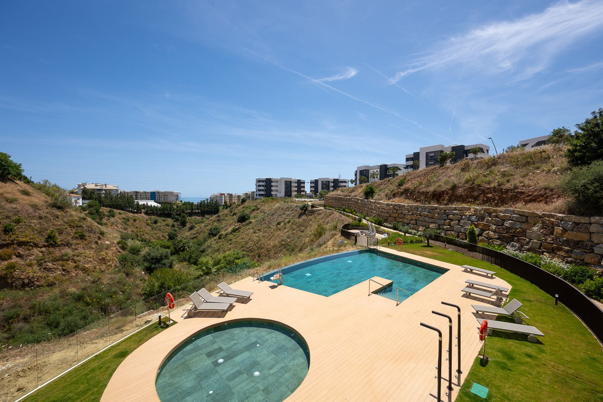 2 Bed Apartment for sale in Fuengirola Costa Del Sol, Málaga, Spain