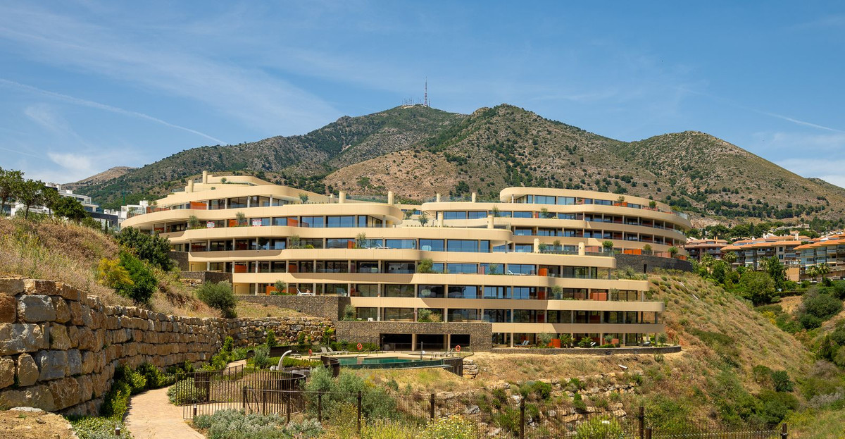 2 Bed Apartment for sale in Fuengirola Costa Del Sol, Málaga, Spain