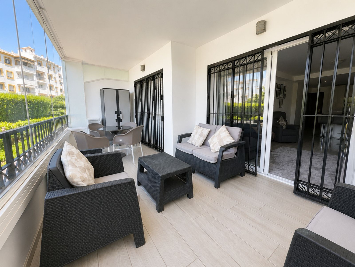 2 Bed Apartment for sale in Calahonda Costa Del Sol, Málaga, Spain