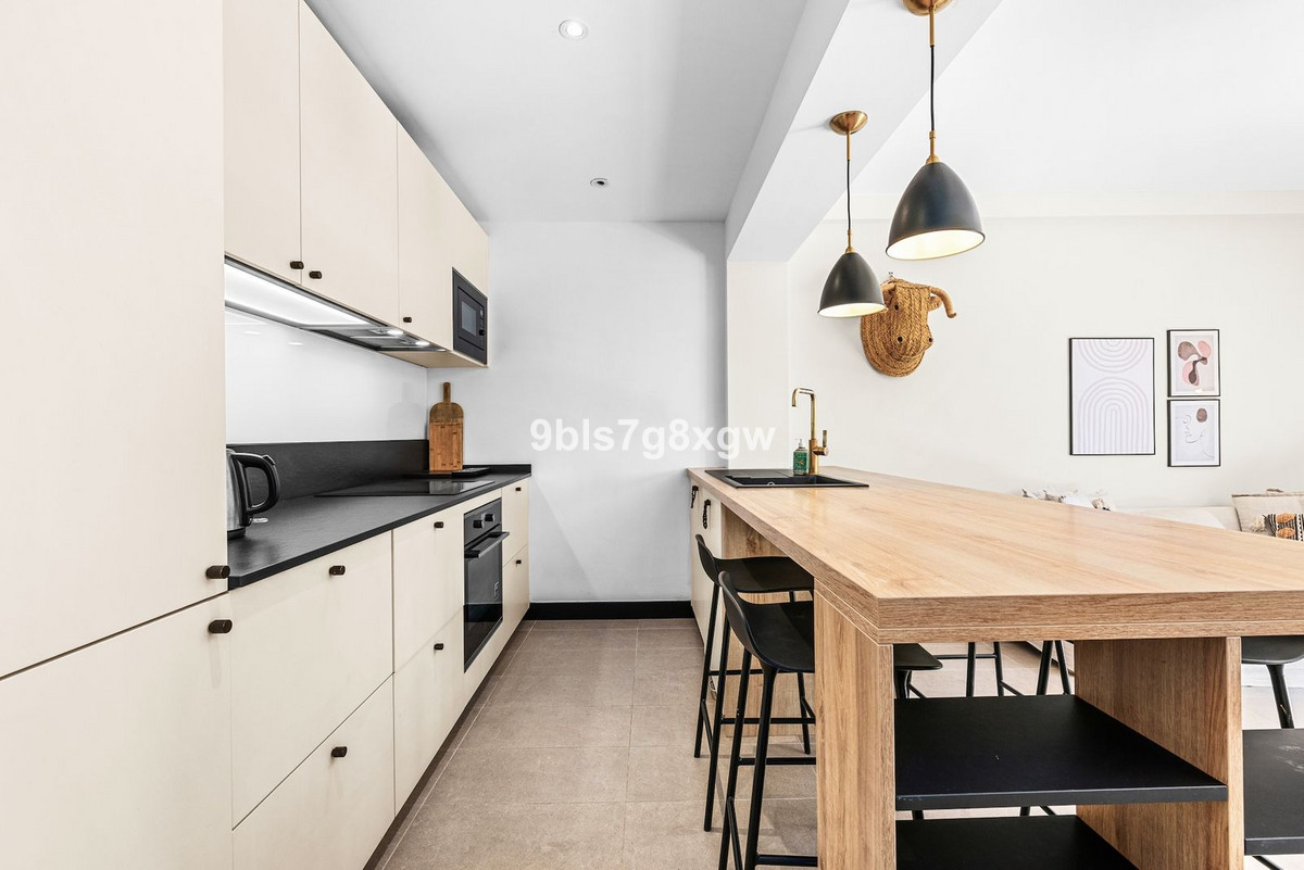 2 Bed Apartment for sale in Nueva Andalucía Costa Del Sol, Málaga, Spain