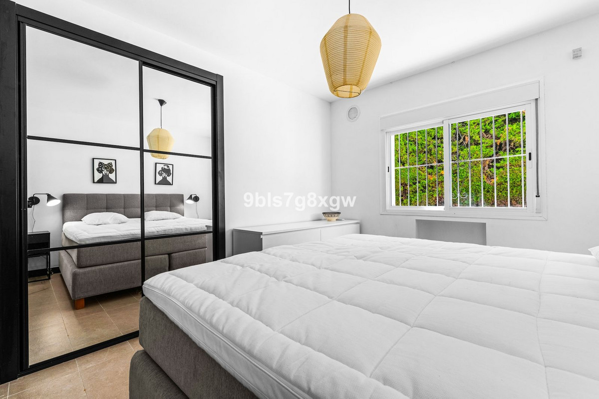 2 Bed Apartment for sale in Nueva Andalucía Costa Del Sol, Málaga, Spain