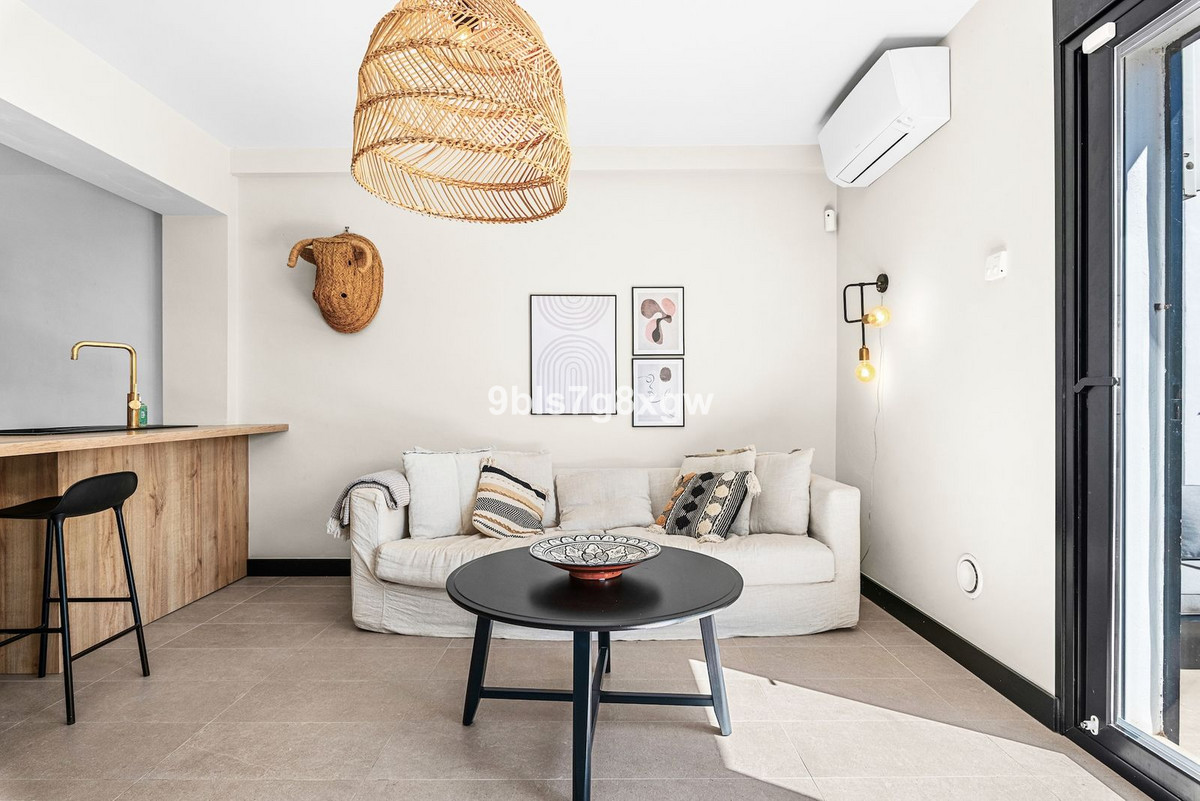 2 Bed Apartment for sale in Nueva Andalucía Costa Del Sol, Málaga, Spain