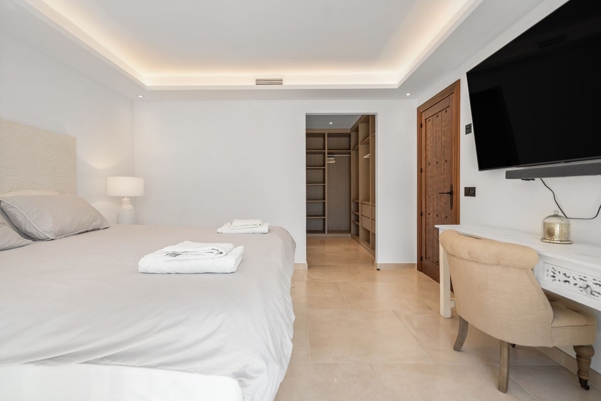 4 Bed Townhouse for sale in Marbesa Costa Del Sol, Málaga, Spain