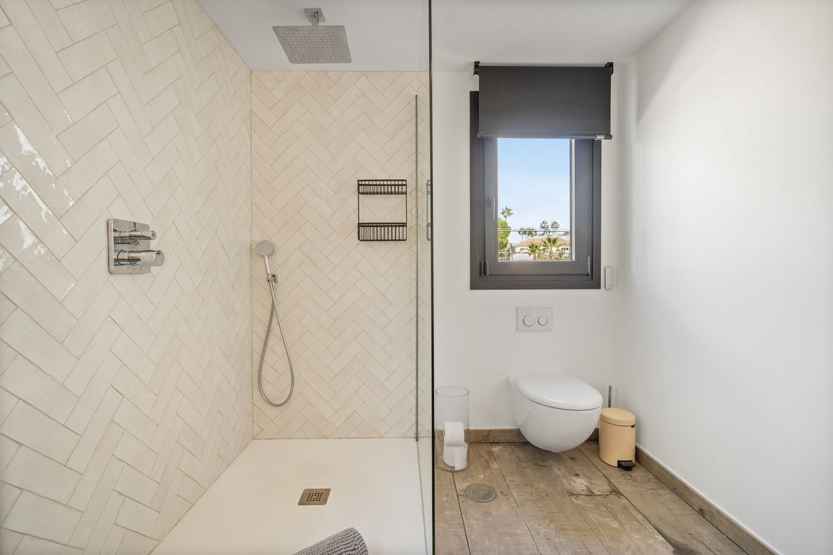4 Bed Townhouse for sale in Marbesa Costa Del Sol, Málaga, Spain