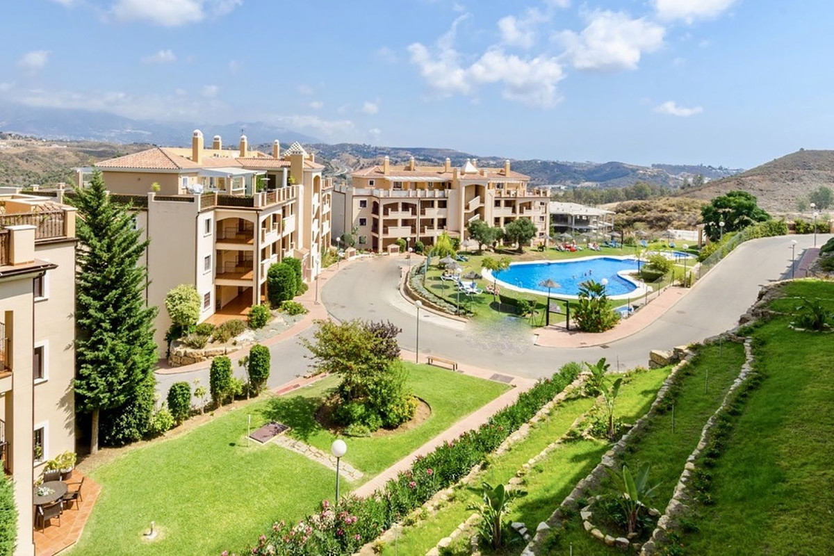3 Bed Apartment for sale in La Cala De Mijas Costa Del Sol, Málaga, Spain