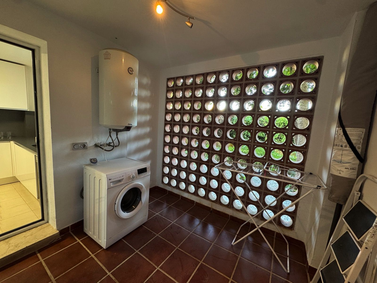 Se vende Apartamento Planta Baja de 2 dormitorios en Costa Del Sol, Málaga, España