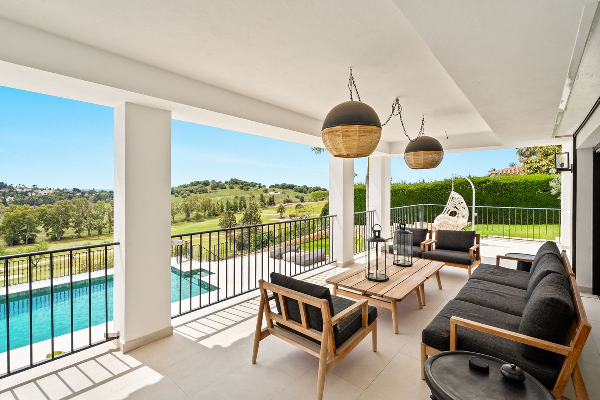 Se vende Villa - Chalet de 5 dormitorios en Costa Del Sol, Málaga, España