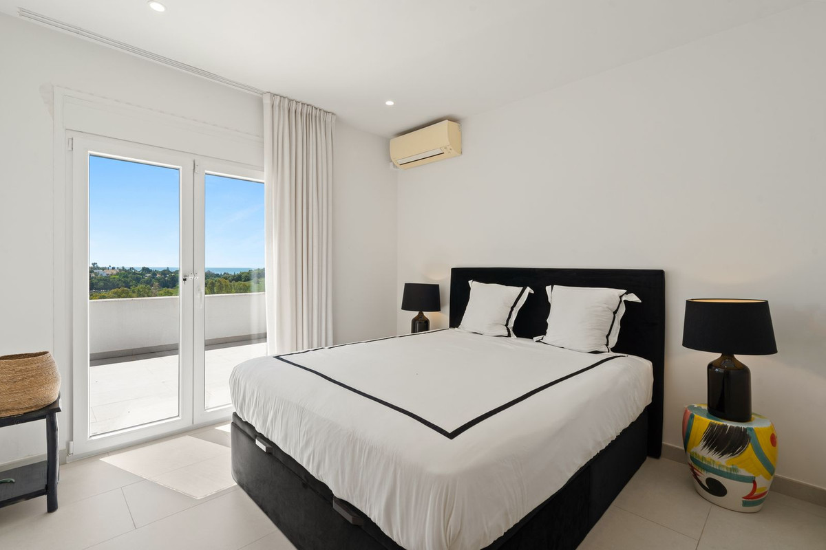 Se vende Villa - Chalet de 5 dormitorios en Costa Del Sol, Málaga, España