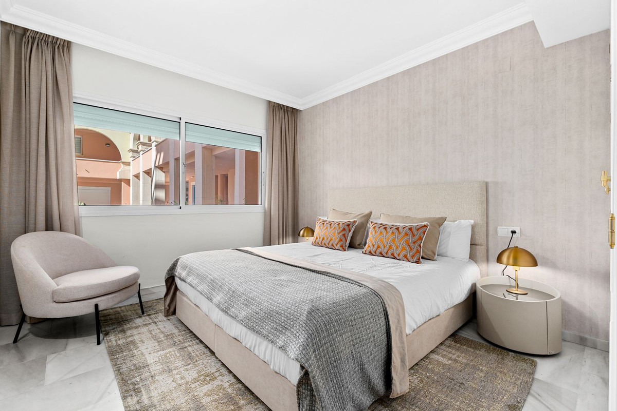 Se vende Apartamento Planta Media de 3 dormitorios en Costa Del Sol, Málaga, España