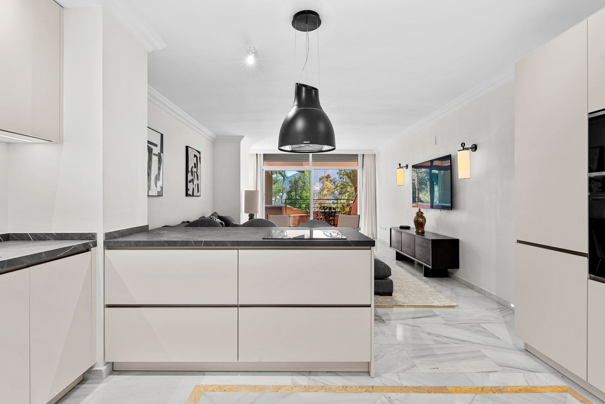 Se vende Apartamento Planta Media de 3 dormitorios en Costa Del Sol, Málaga, España