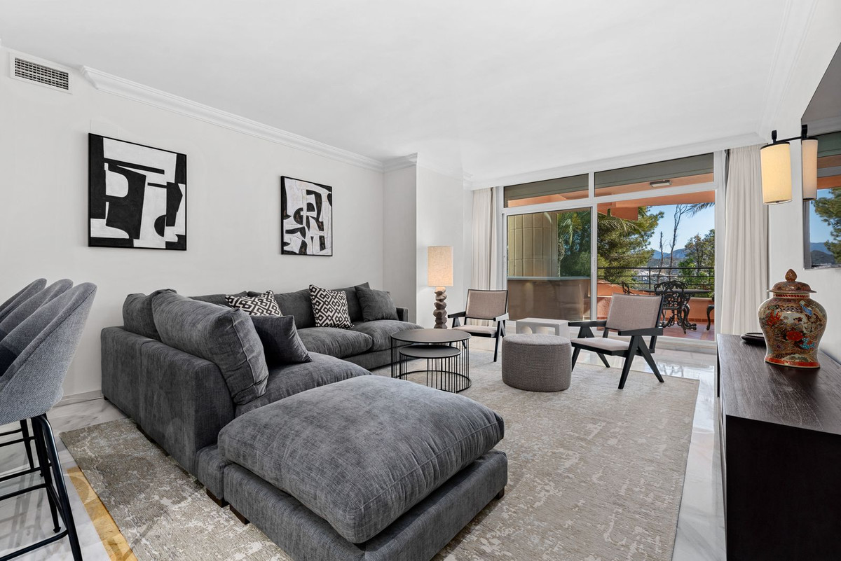 Se vende Apartamento Planta Media de 3 dormitorios en Costa Del Sol, Málaga, España