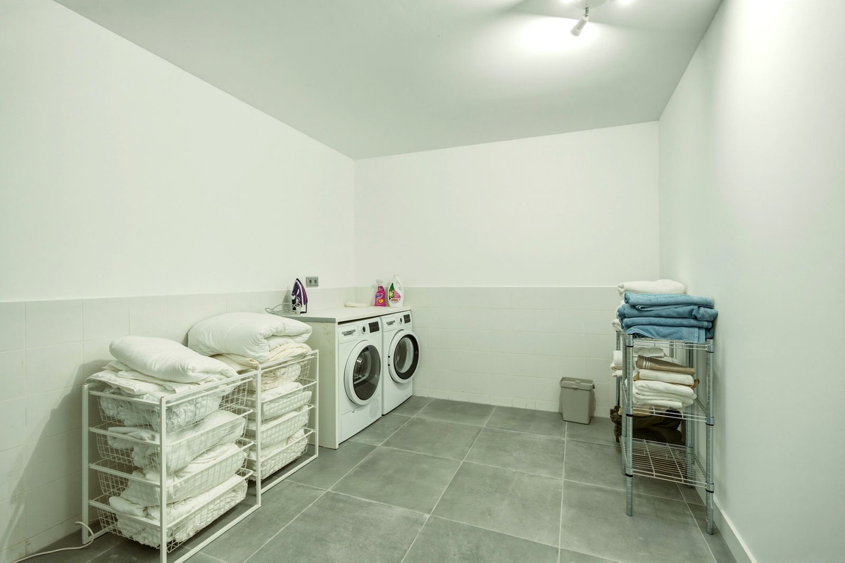 3 Bed Townhouse for sale in Estepona Costa Del Sol, Málaga, Spain