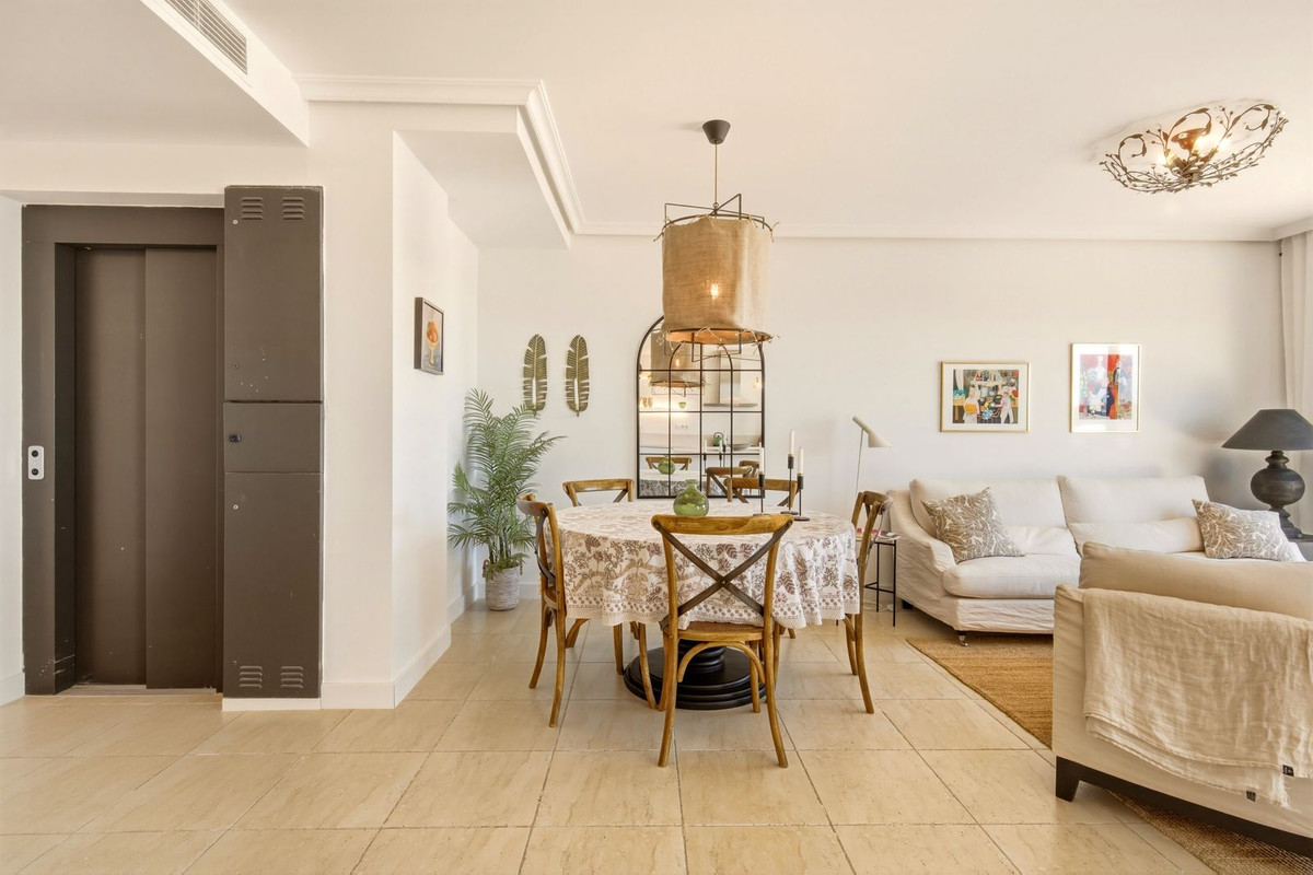 3 Bed Townhouse for sale in Estepona Costa Del Sol, Málaga, Spain