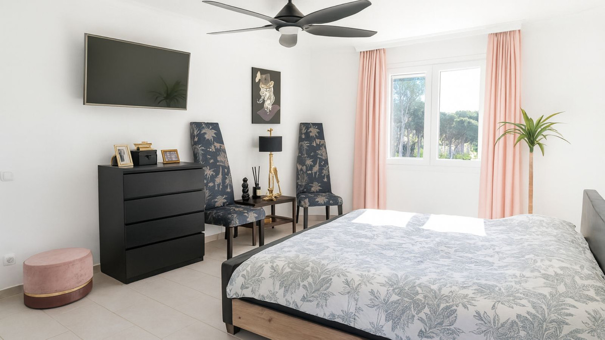 4 Bed Townhouse for sale in El Rosario Costa Del Sol, Málaga, Spain