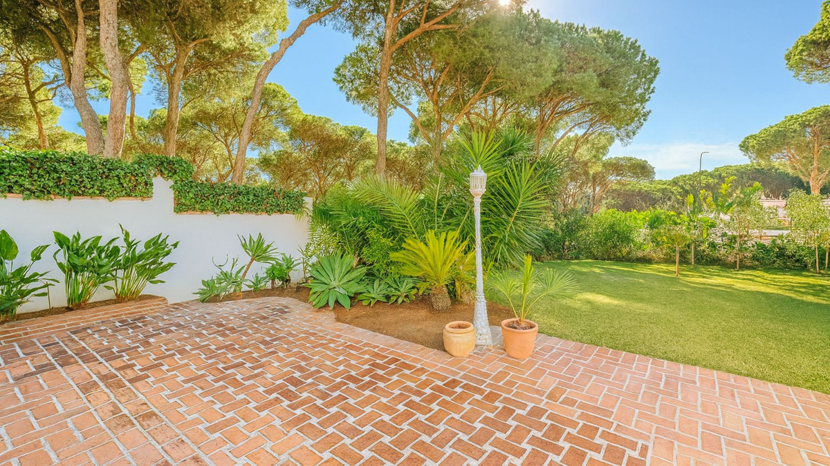 4 Bed Townhouse for sale in El Rosario Costa Del Sol, Málaga, Spain