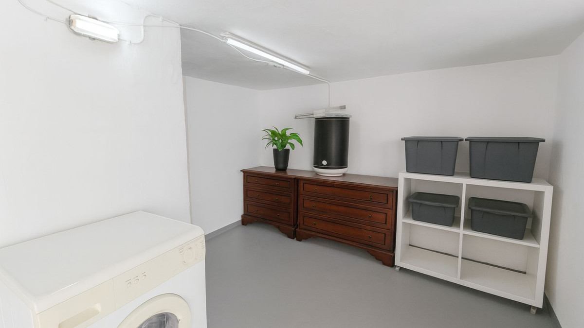 4 Bed Townhouse for sale in El Rosario Costa Del Sol, Málaga, Spain