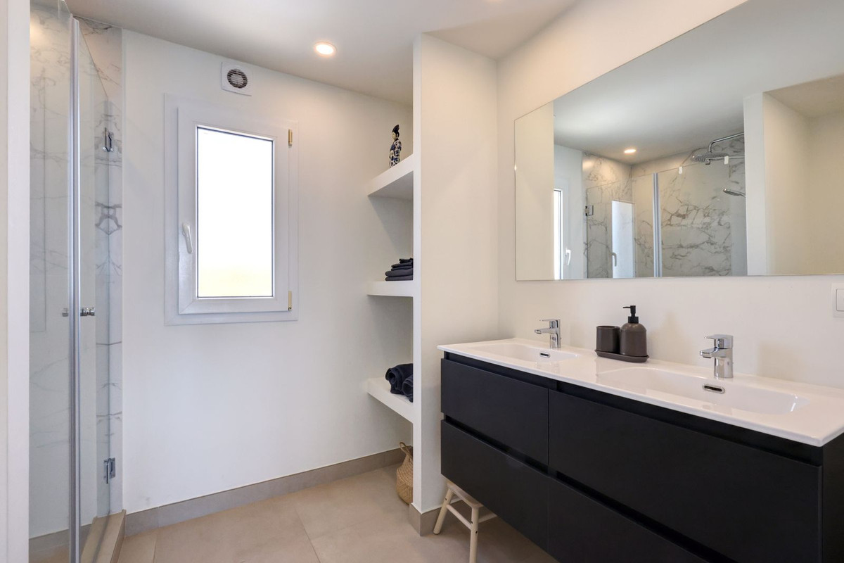Se vende Ático de 2 dormitorios en Costa Del Sol, Málaga, España