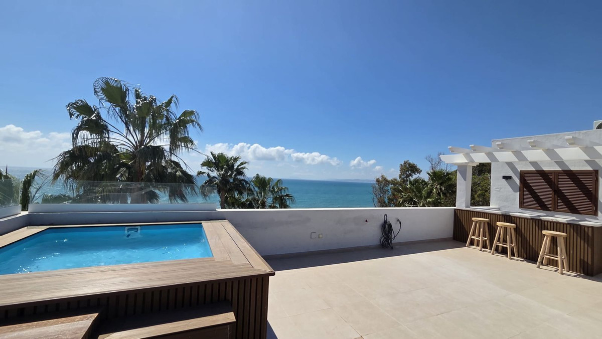 Se vende Ático de 2 dormitorios en Costa Del Sol, Málaga, España