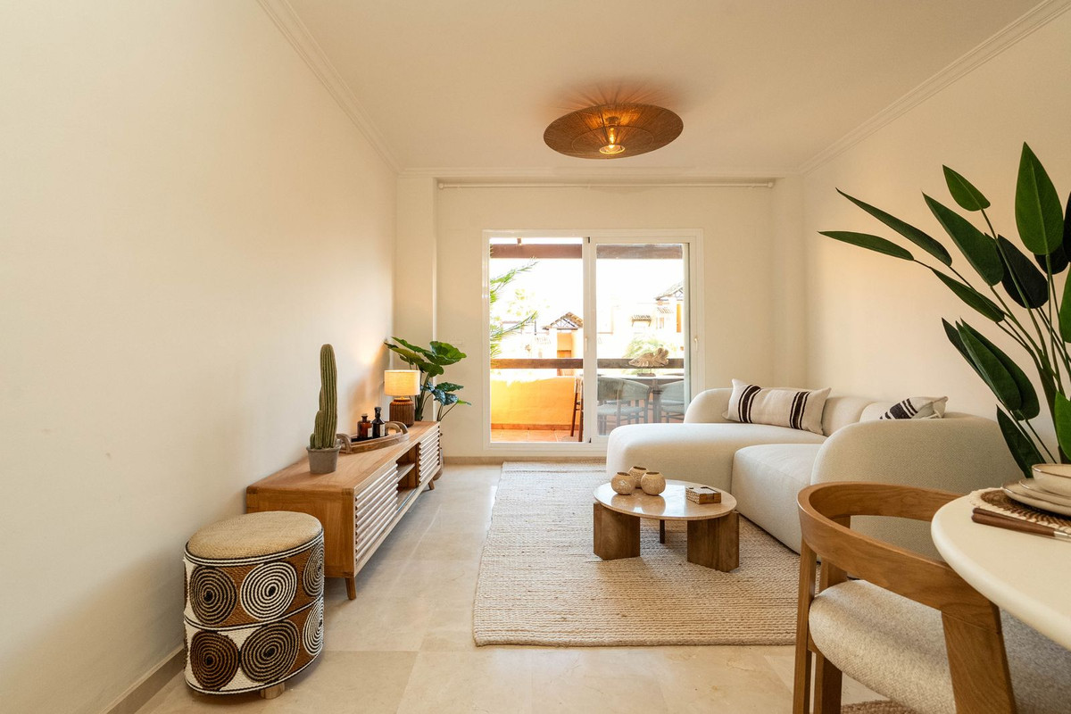2 Bed Apartment for sale in Casares Costa Del Sol, Málaga, Spain