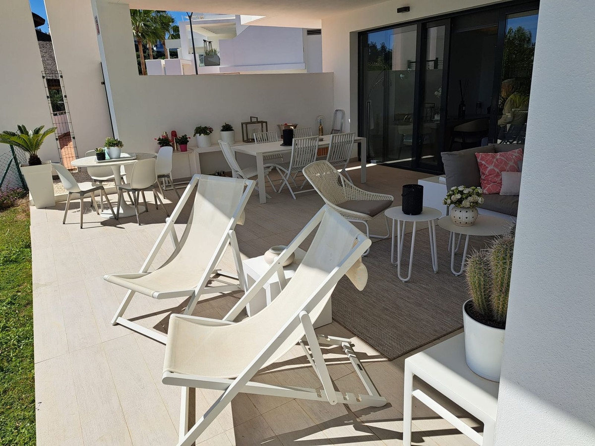 3 Bed Apartment for sale in Benahavís Costa Del Sol, Málaga, Spain